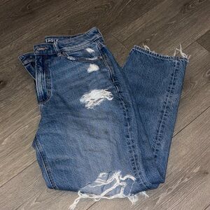 American Eagle Mom Jeans